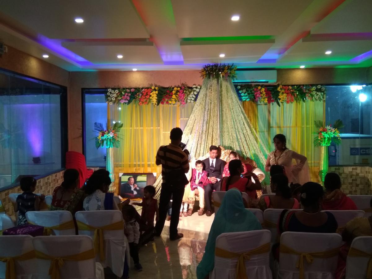 Hôtel Raj Residency & Banquet à Patna  Extérieur photo